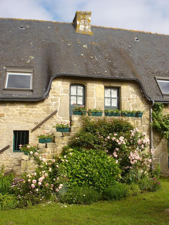 Bed and Breakfast Les Chaumieres De Kerimel Ploemel Екстер'єр фото